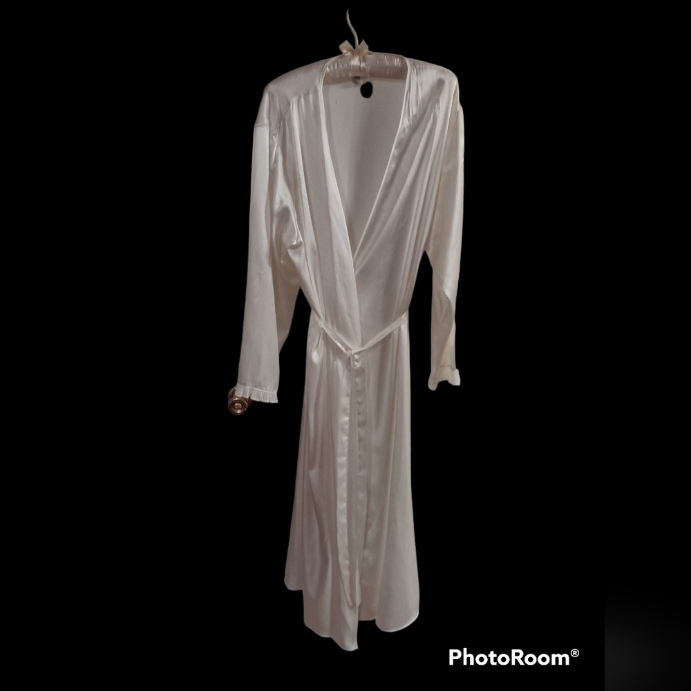 Ivory Delicates Long Robe - Picture 1 of 5